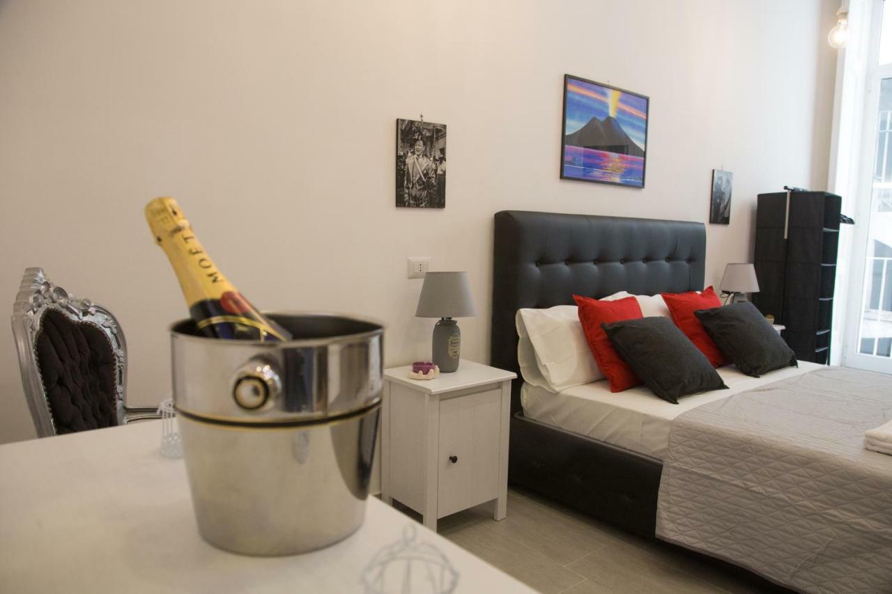 Vesuvius Luxury Suites Naples Extérieur photo
